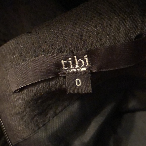 Tibi like new adorable party top/embossed bodice peplum bottom size 0 - Picture 4 of 6